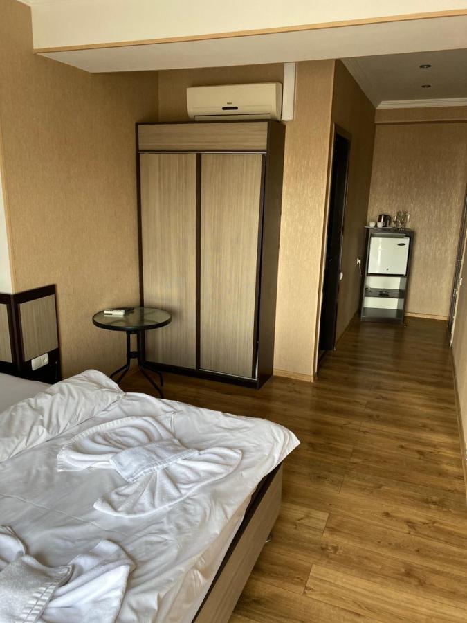 7 Baits Hotel Tbilisi Bagian luar foto